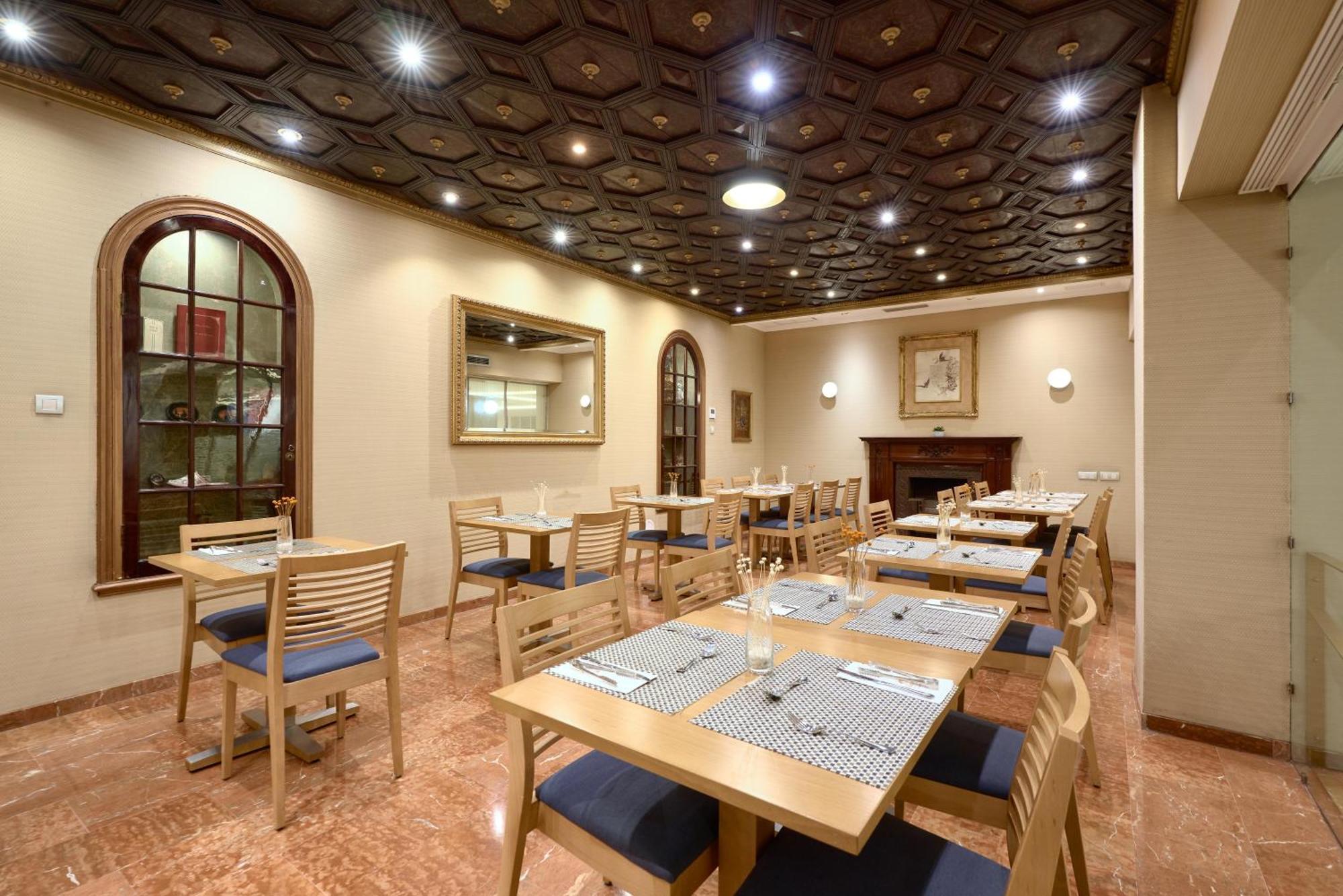 Hotel Becquer Seville Luaran gambar