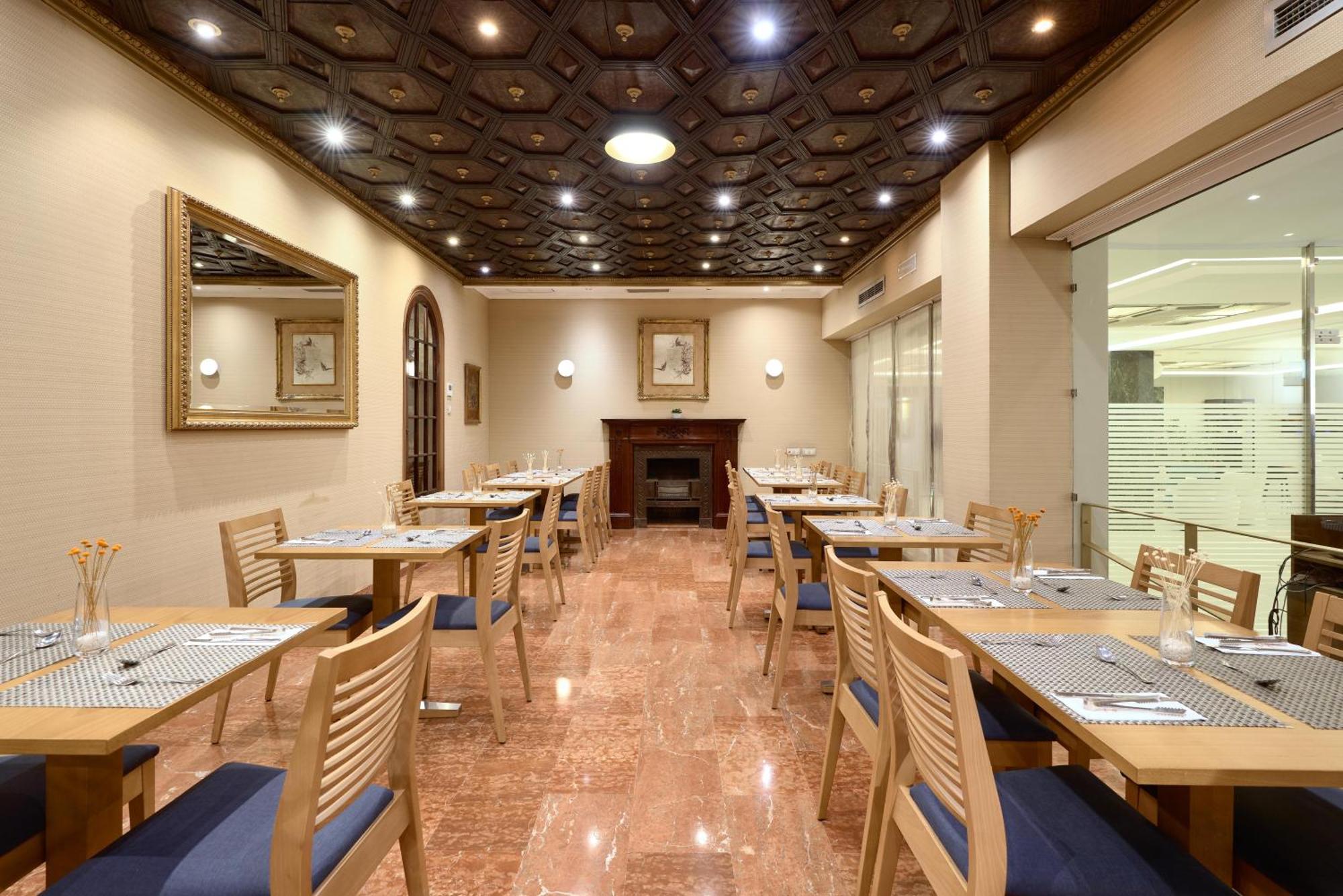 Hotel Becquer Seville Luaran gambar
