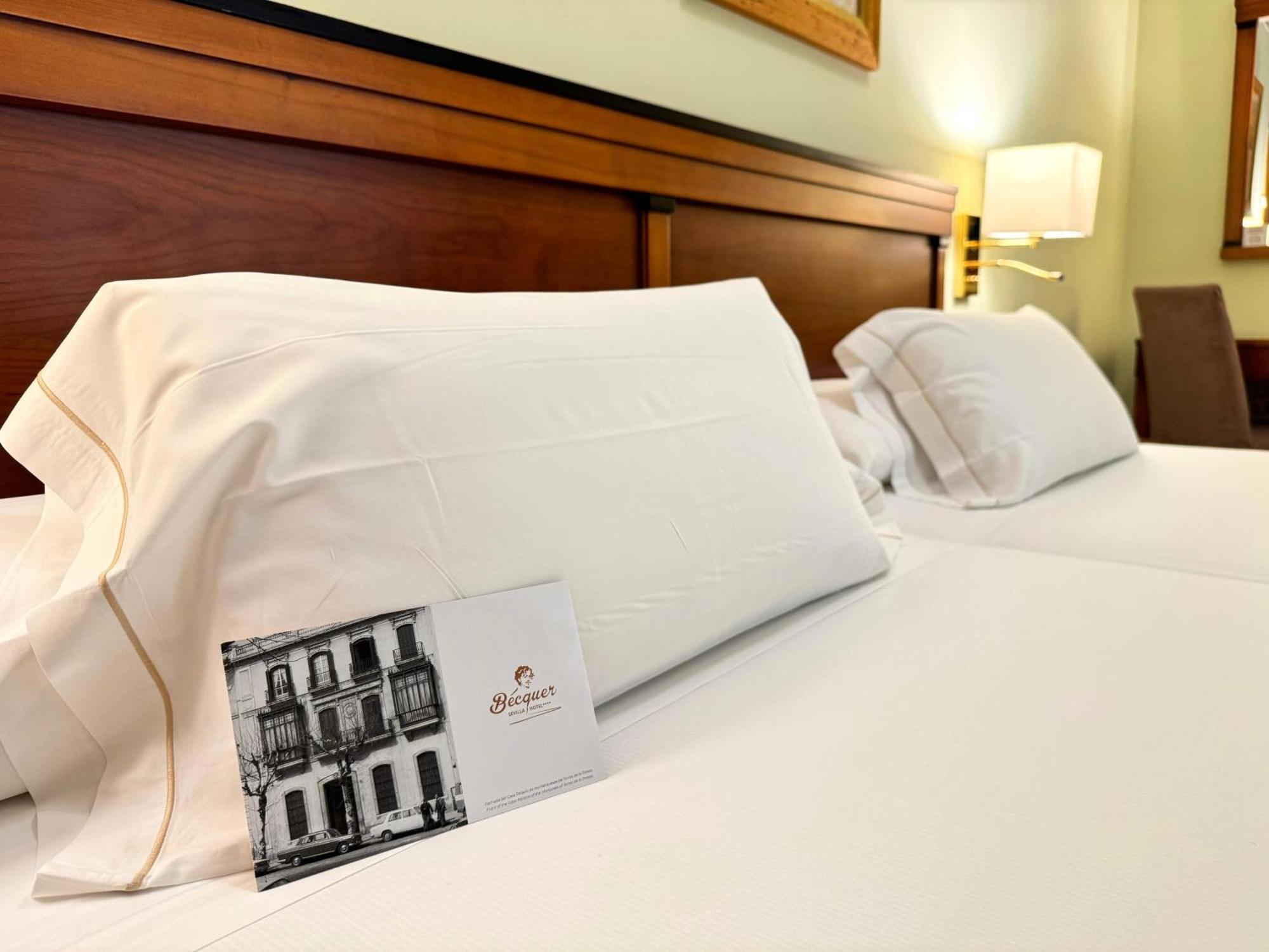 Hotel Becquer Seville Luaran gambar