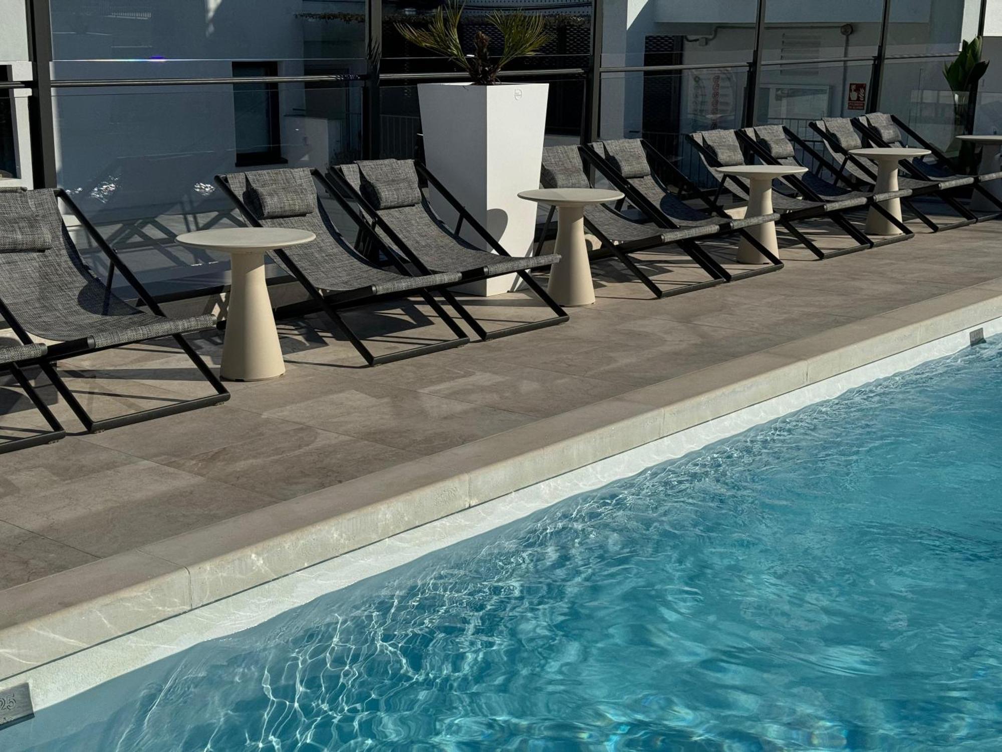 Hotel Becquer Seville Luaran gambar